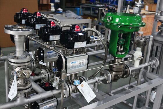 ইন্ডাস্ট্রিয়াল ব্যবহারের জন্য সোজা মাধ্যমে টাইপ সঙ্গে ভাসমান বল ভালভ স্কিড মাউন্ট সিস্টেম