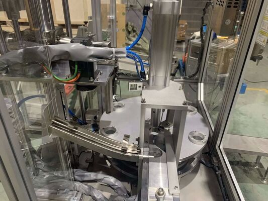 মাল্টি-হেড ফিলিং ভালভ, নিউম্যাটিক লিফটিং এবং পিএলসি নিয়ন্ত্রণ সহ সম্পূর্ণ স্বয়ংক্রিয় অনুভূমিক ফিলিং মেশিন